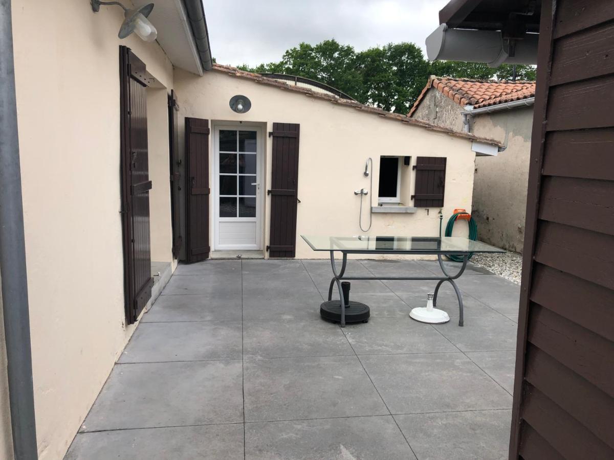 Saint Vivien De Medoc: Jolie Maison Medocaine Exterior foto